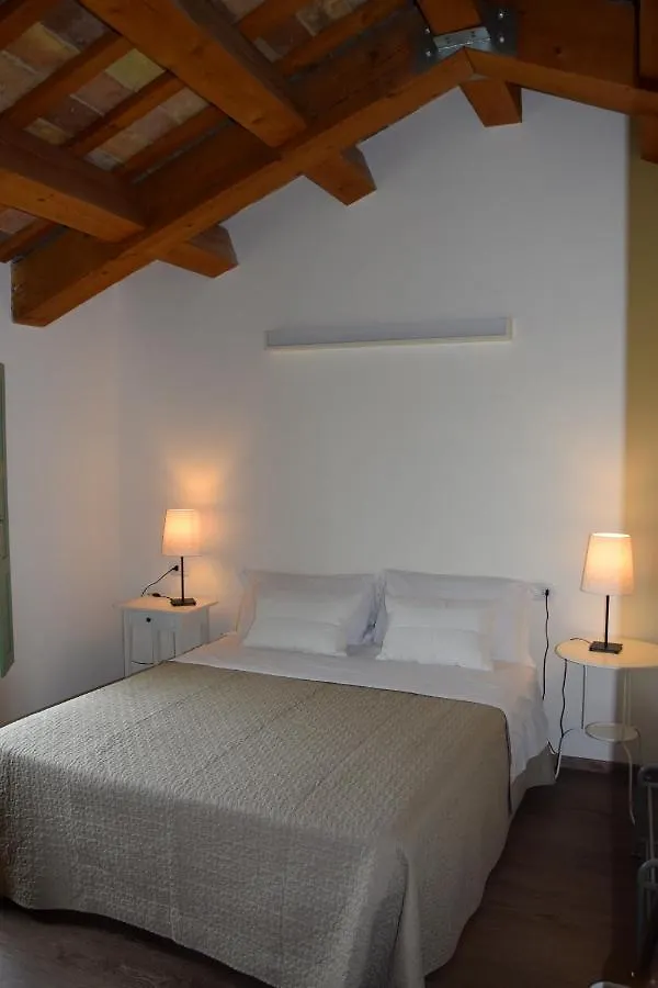 Agriturismo La Nocicchia Villa Montemarciano Italy